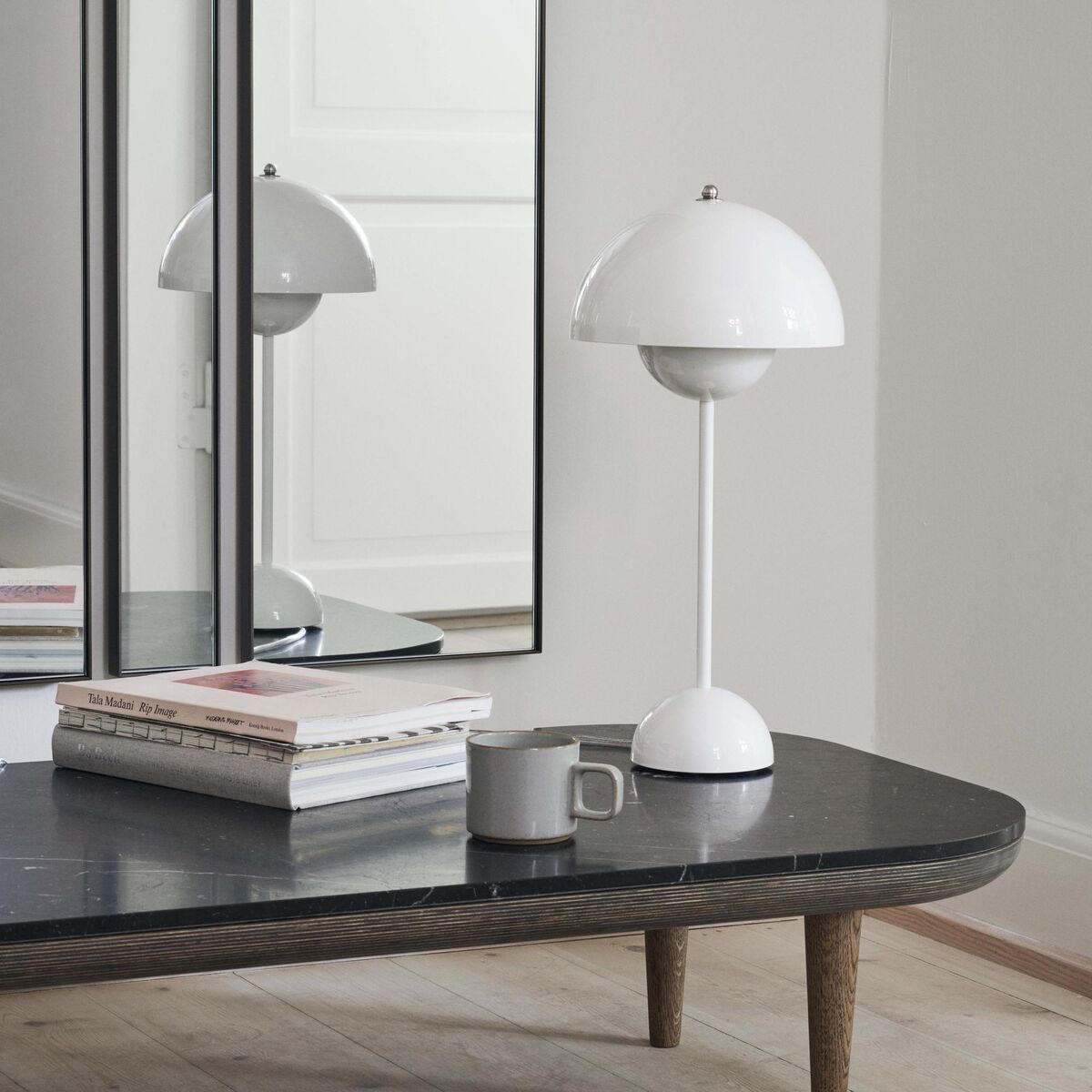 Flowerpot VP3 Tischlampe Stone Blue