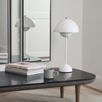 Flowerpot VP3 Tischlampe Stone Blue