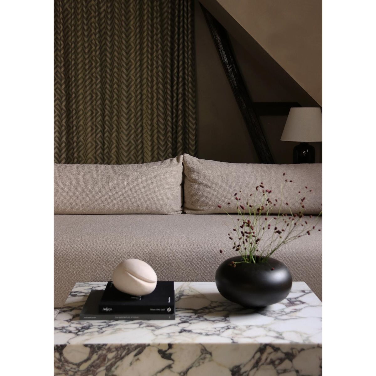 Plinth Couchtisch Niedrig Calacatta Viola Marmor