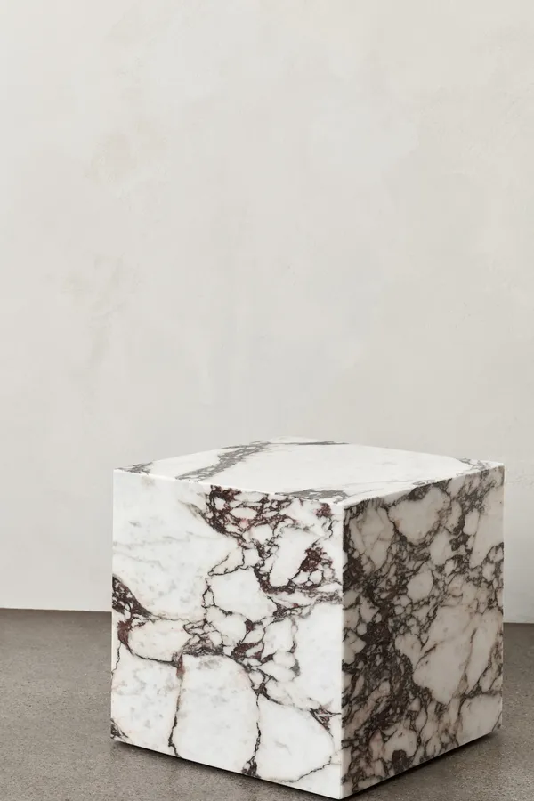Plinth Soffbord Kubisk Calacatta Viola Marmor