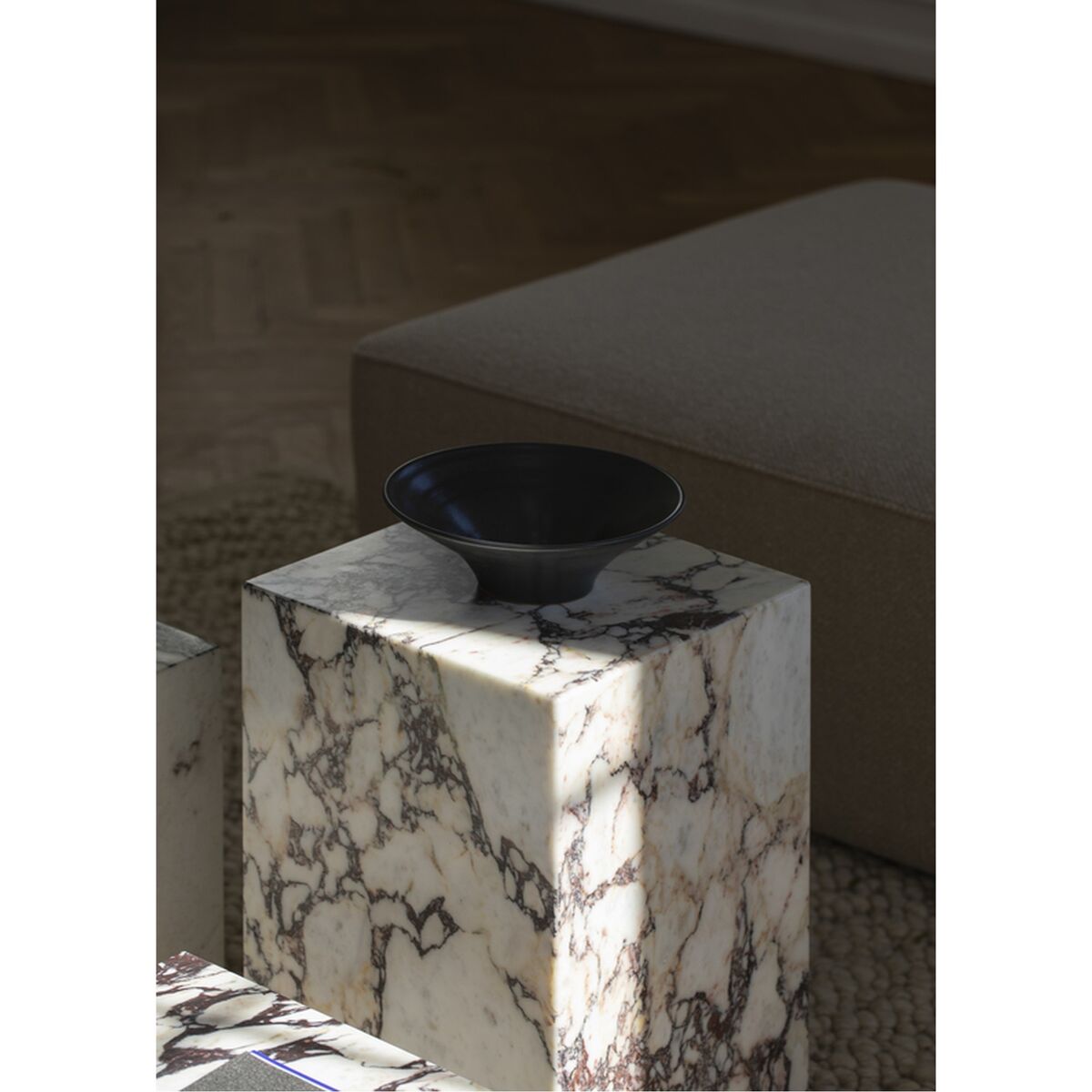 Sockel Couchtisch Hoch Calacatta Viola