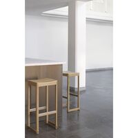 Atelier Bar Stool 65 cm Beech