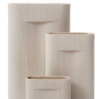 Ridge Vase / H: 35 cm Beige
