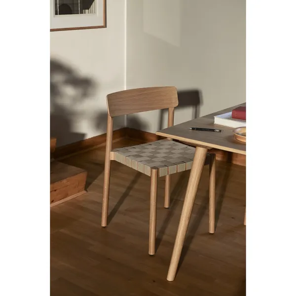 Betty TK1 Matbordstol Ek/Natur