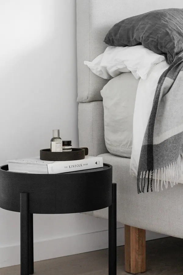 Arc Couchtisch Schwarz Asche