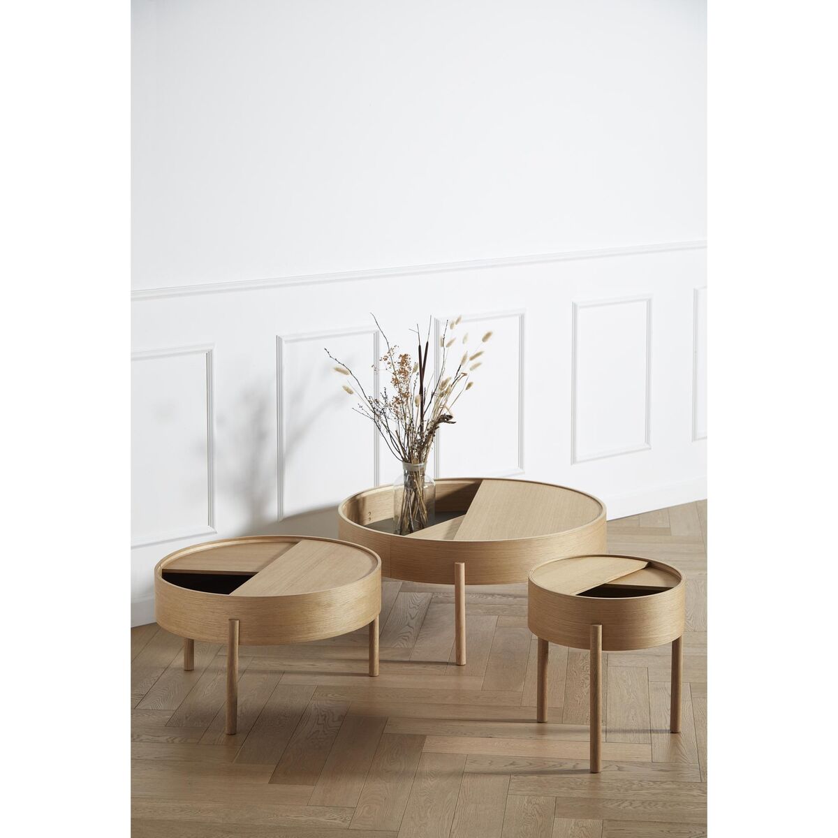 Arc Coffee Table Oiled Oak Ø66