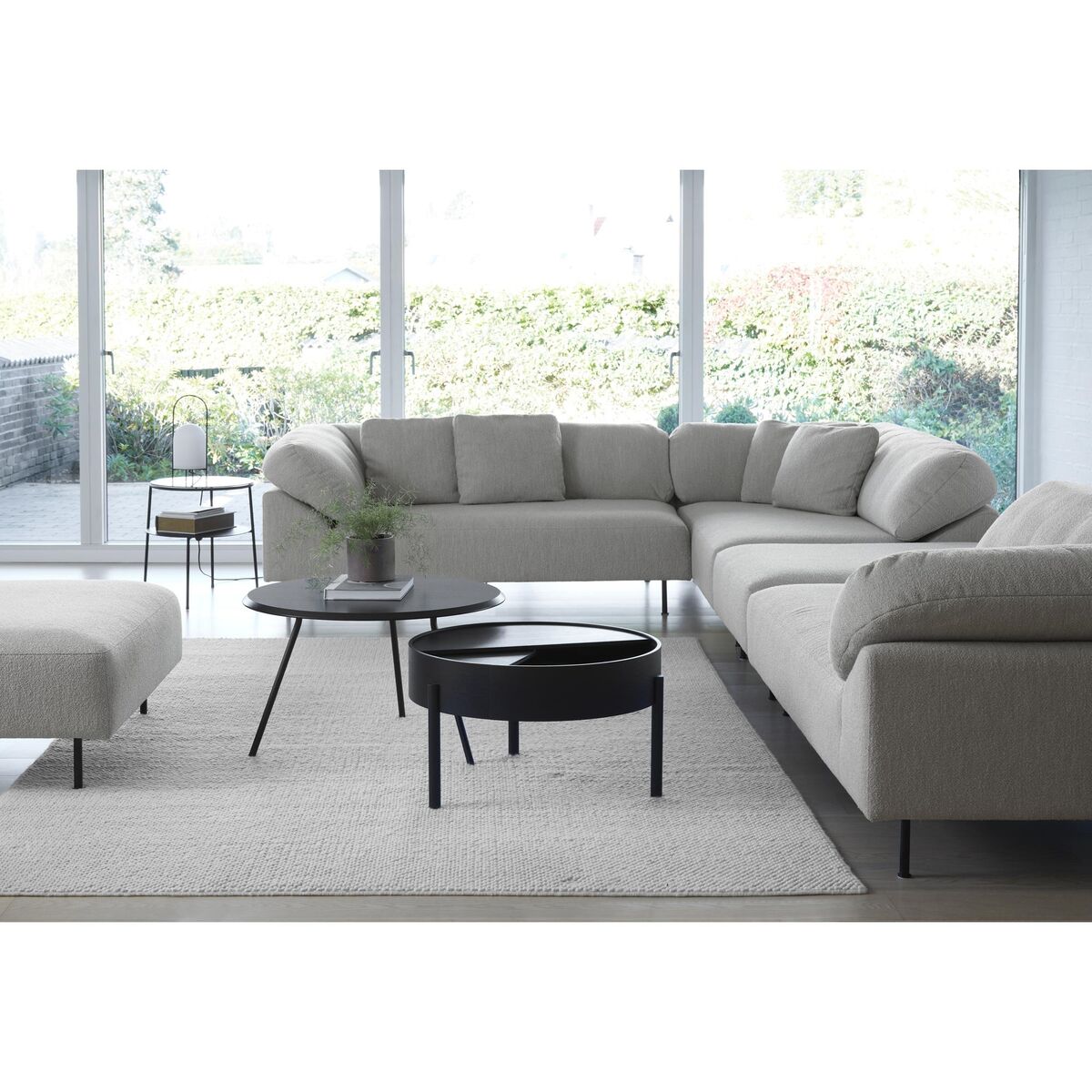 Arc Coffee Table Oiled Oak Ø66