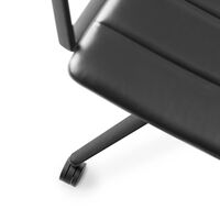 452 Swivel Chair w. Wheels Black Leather