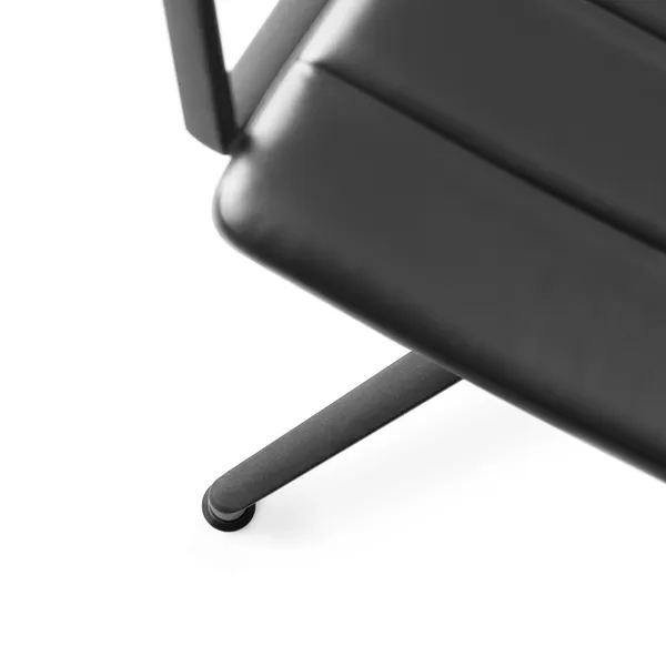 452 Swivel Chair Black Leather