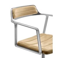 452 Swivel Chair With Wheels Camel/Leather