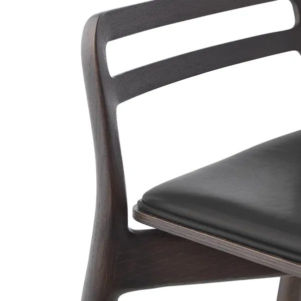 484 Cabin Bar Stool Dark Oak/Black Leather