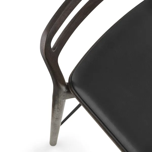 484 Cabin Bar Stool Dark Oak/Black Leather
