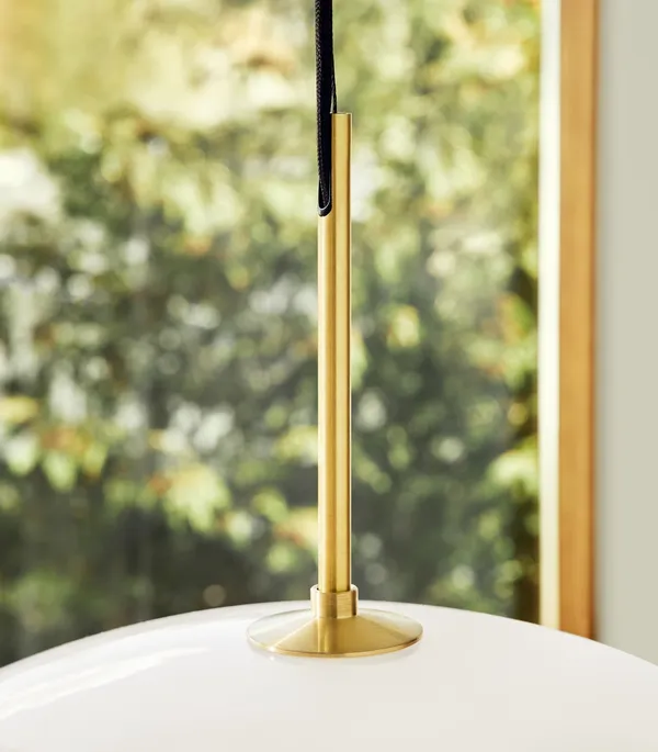 Clam Pendant White/ Brass Ø55