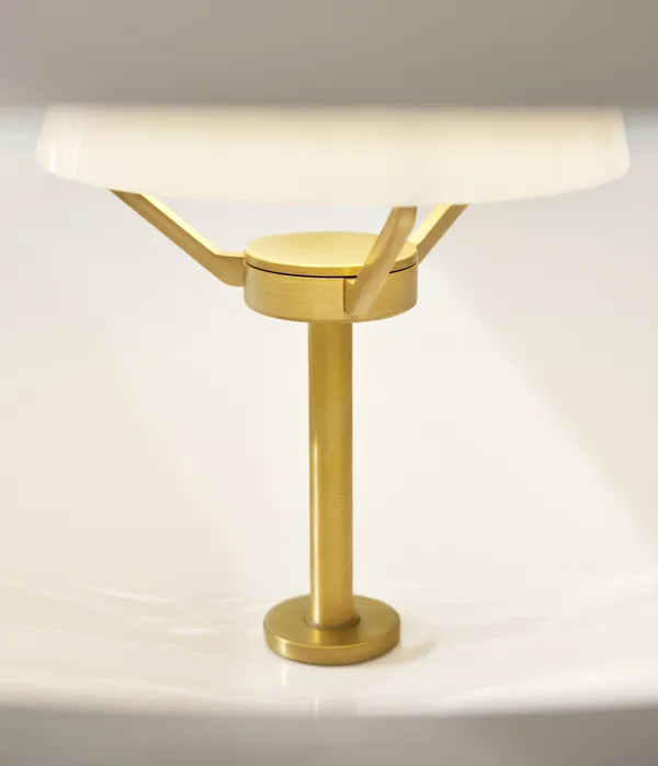 Clam Pendant White/ Brass Ø55