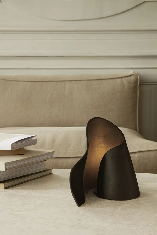 Oyster Table Lamp Black