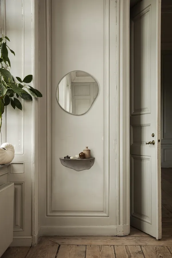 Pond Mirror Small Dark Chrome