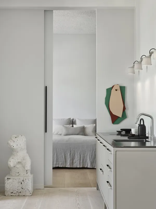 524 Wall Spot Warm Gray