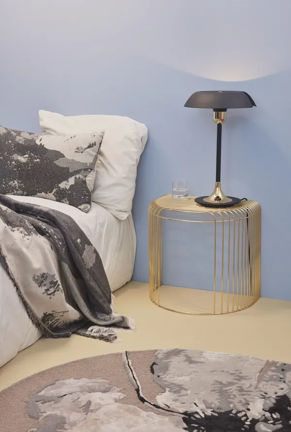 CURVA Coffee Table Gold