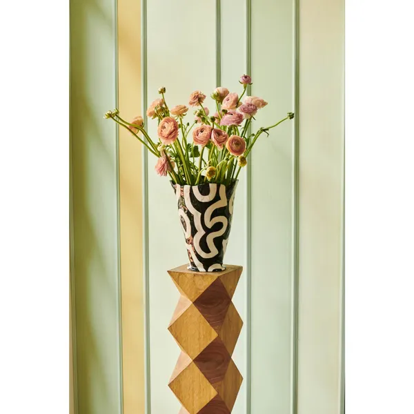 Jessica Hans Shadow Vase Black/ White