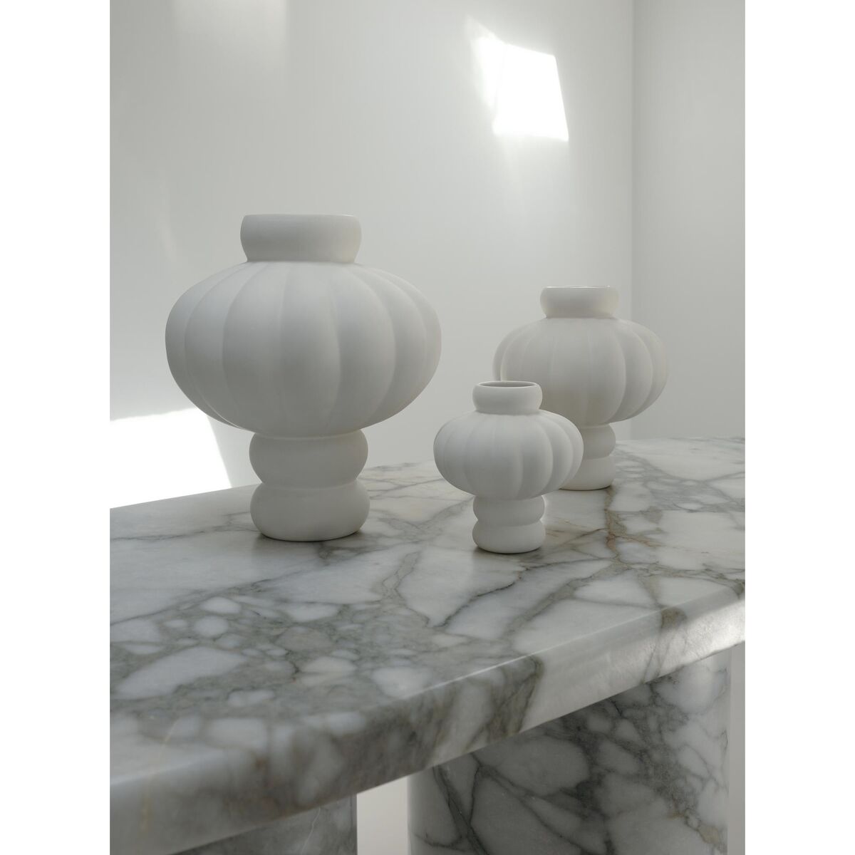 Balloon 03 Vase Opal