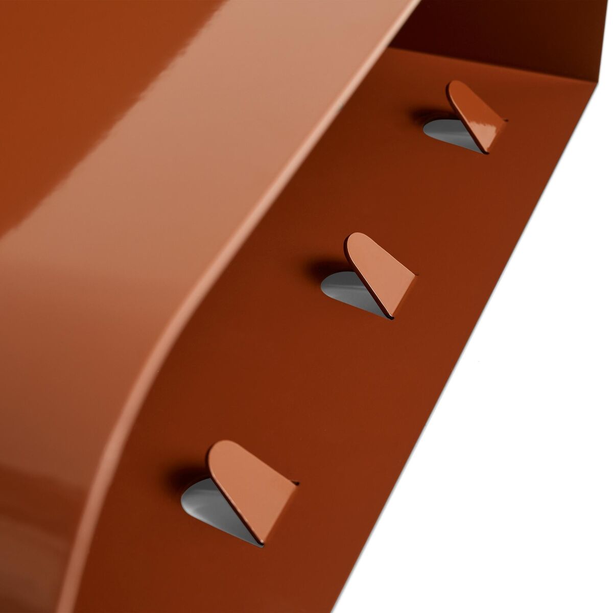 Body Shelf Large Brick Red