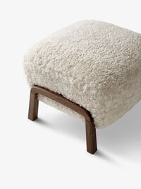 Wulff ATD3 Pouf Sheepskin Moonlight/ Walnut
