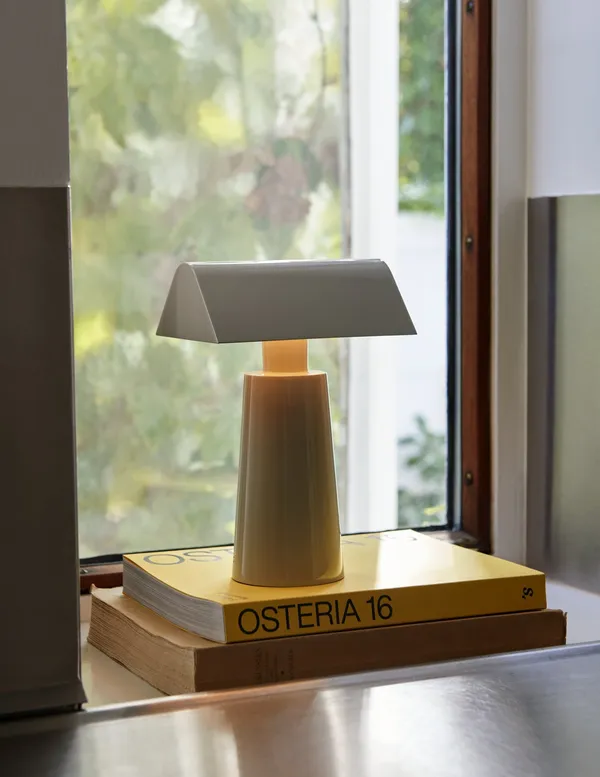 Caret MF1 Table Lamp Portable Silk Gray