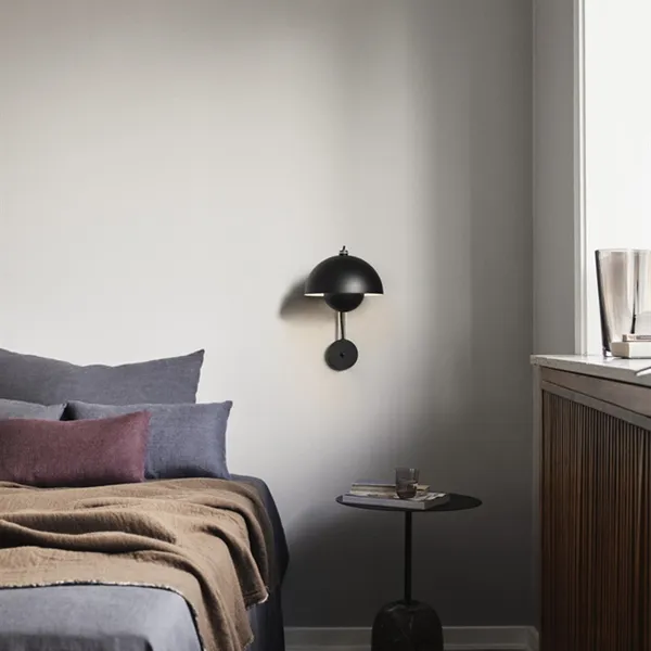 Flowerpot VP8 Wall Lamp Matt White