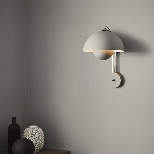 Flowerpot VP8 Wall Lamp Matt White