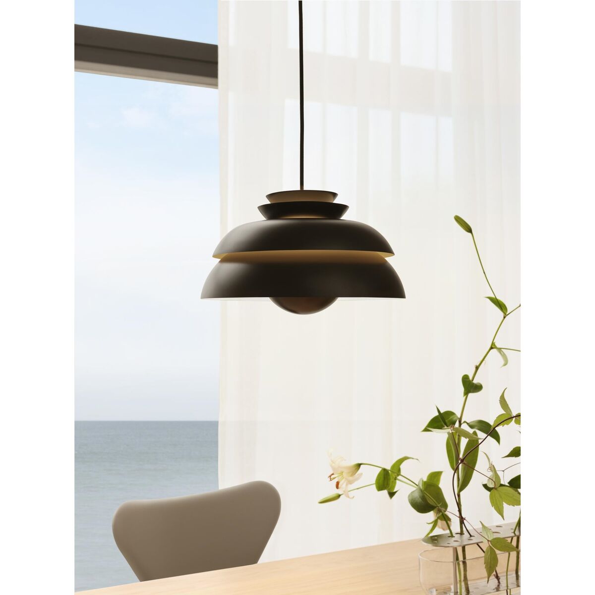 Concert P1 Pendant Matt Black