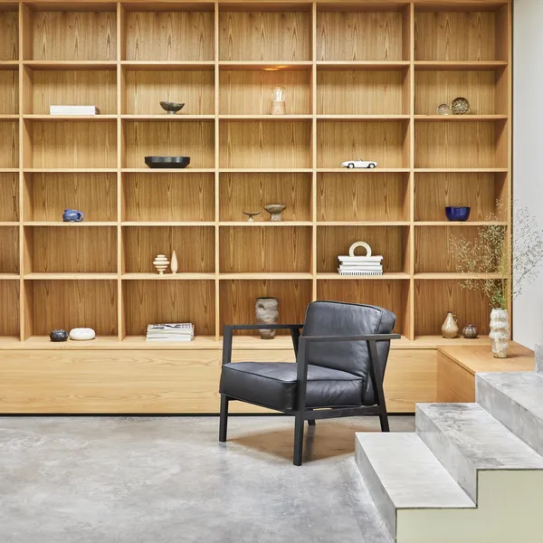 LC1 Lenestol Sort
