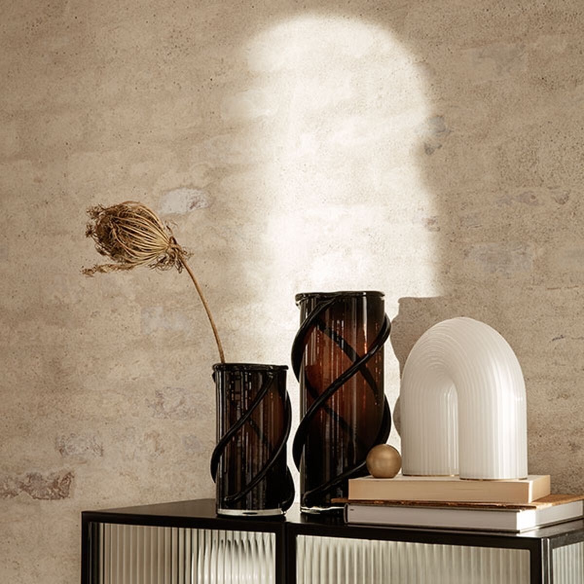 Vuelta Table Lamp White