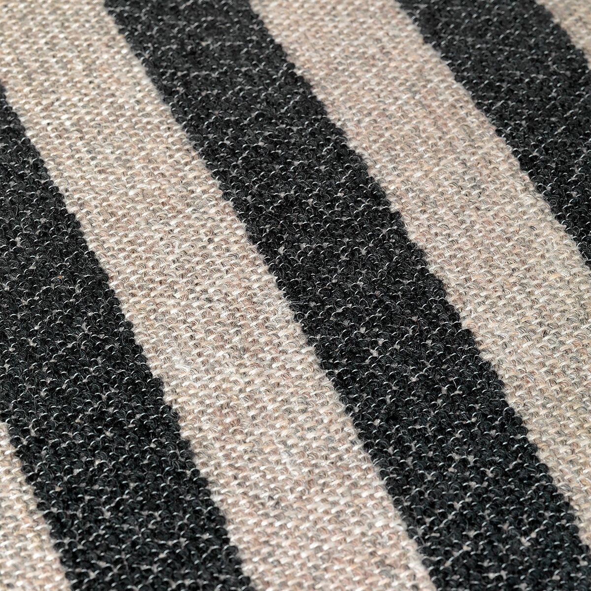 Rico Sofa 2-zits Louisiana Zand/ Zwart