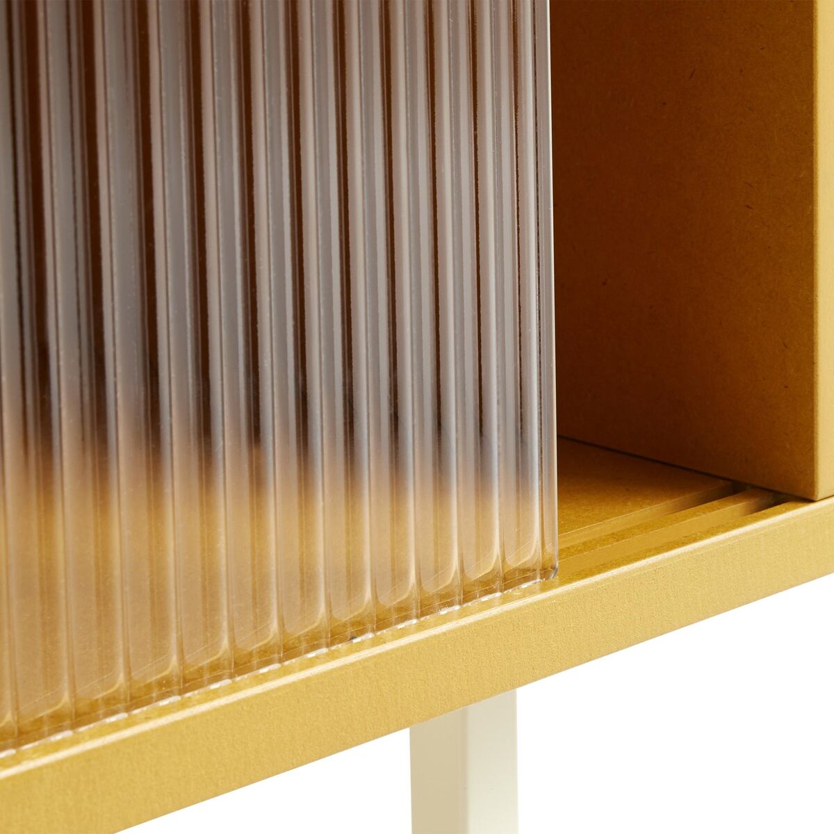 Gekleurde Dressoir met Glazen Deurtjes Hoog Geel