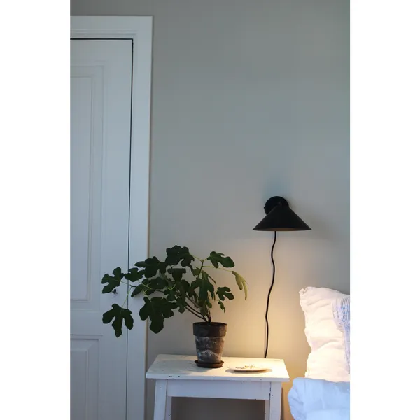 Cannes 20 Væglampe Sort