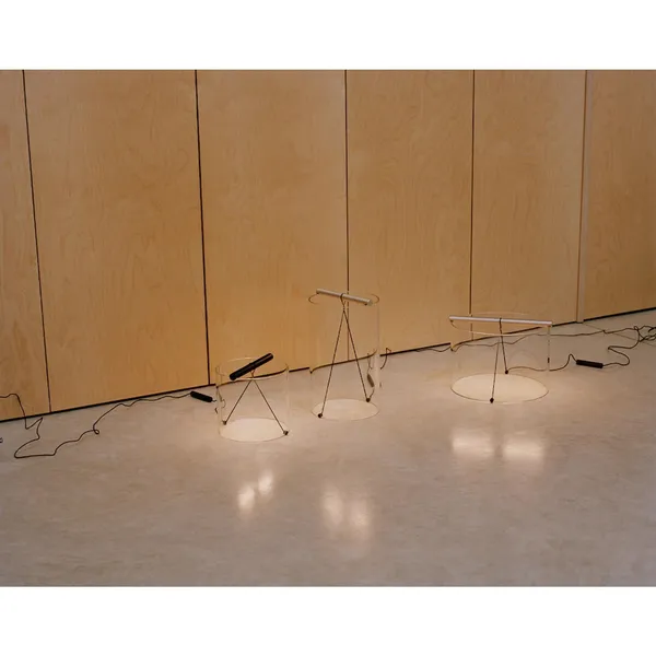 To-Tie T1 Bordlampe Mat Sort
