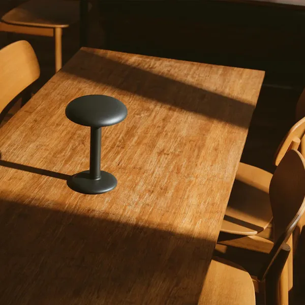 Gustave Transportabel Bordlampe Rå Aluminium 2700K