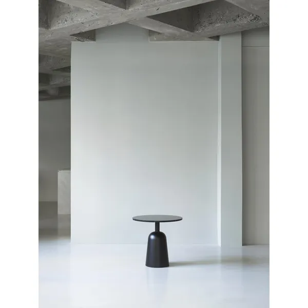 Turn Table Black Marble