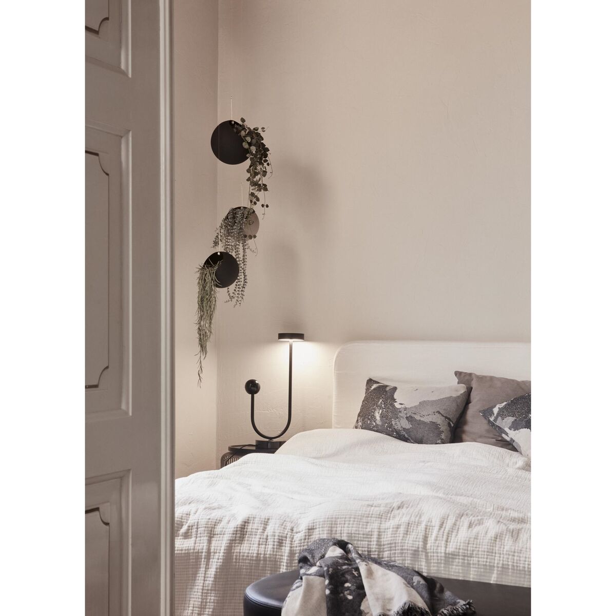 GLOBE Hangende Bloempot 28 cm Zwart
