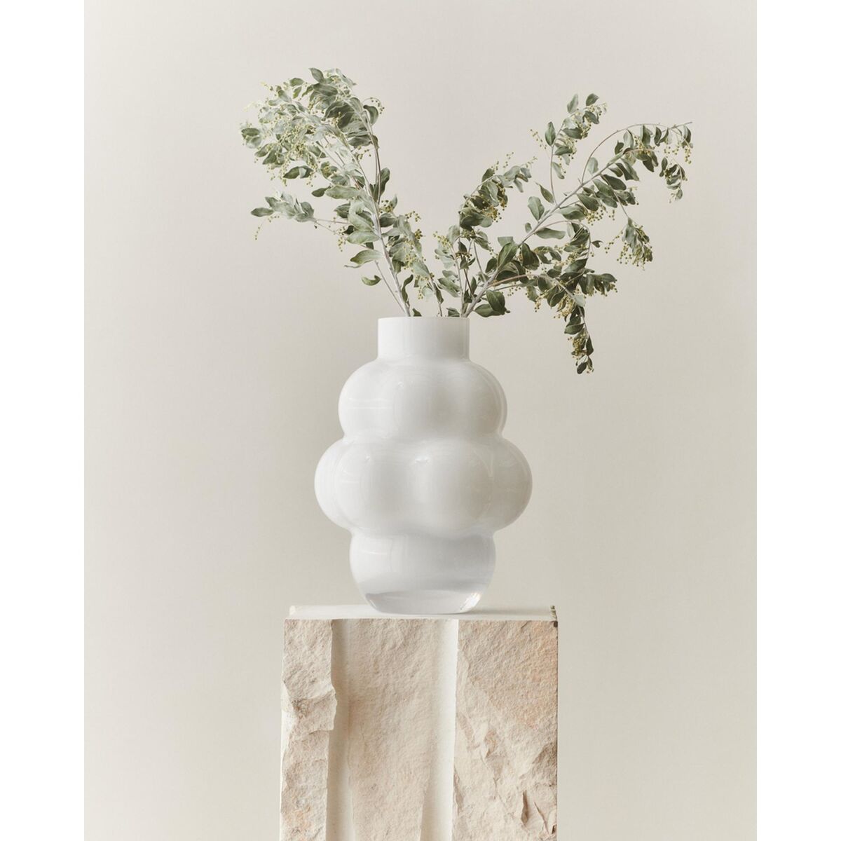 Balloon 04 Vase Raw White