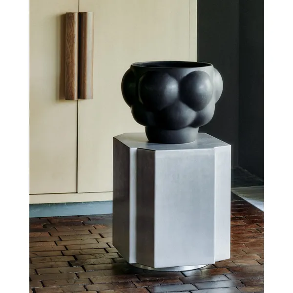 Balloon 06 Vase Mud Brown