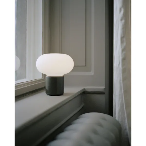 Karl-Johan Transportable Lamp Cold Black