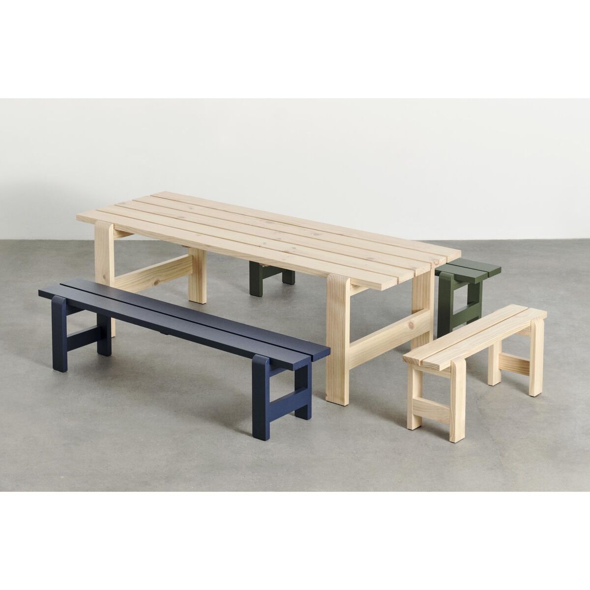 Weekday Bench L111 x H45 Lacquered Pine