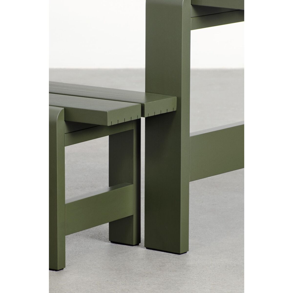 Weekday Bank L190 x B32 x H45 Olive