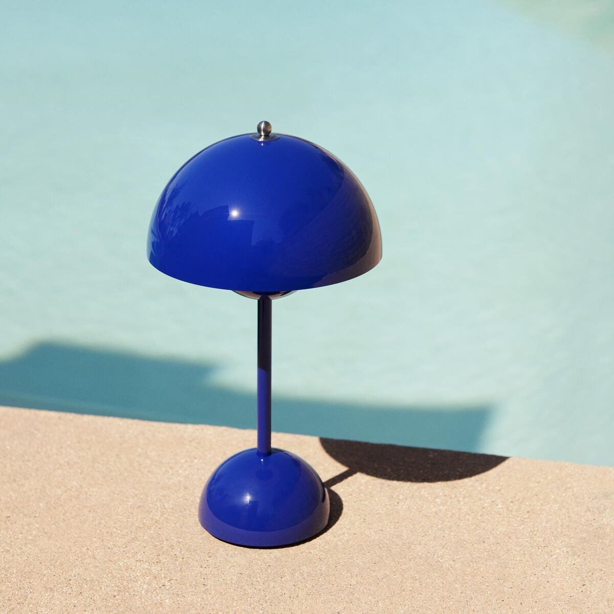Flowerpot VP9 Bærbar Lampe Koboltblå