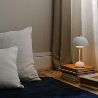 Flowerpot VP9 Draagbare Lamp Mat Wit