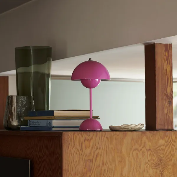 Flowerpot VP9 Portable Lamp Tangy Pink