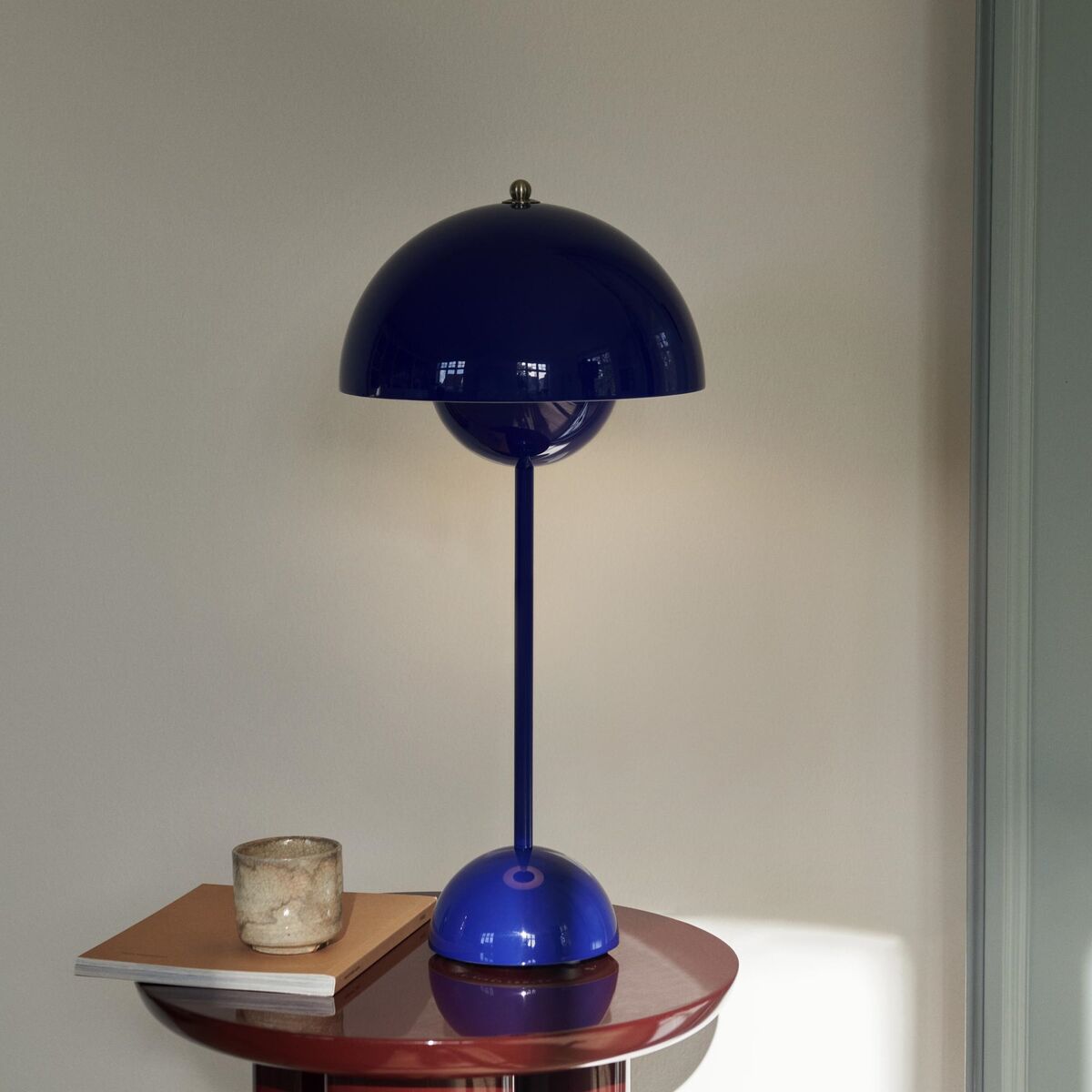 Flowerpot VP3 Bordlampe Cobalt Blue