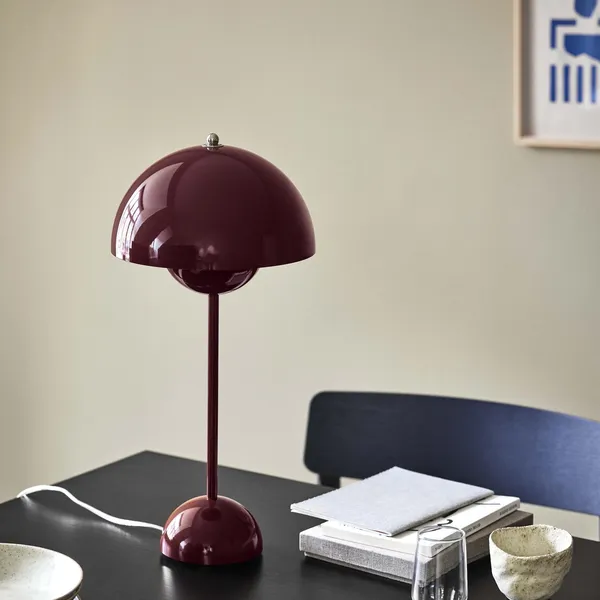 Flowerpot VP3 Bordlampe Dark Plum