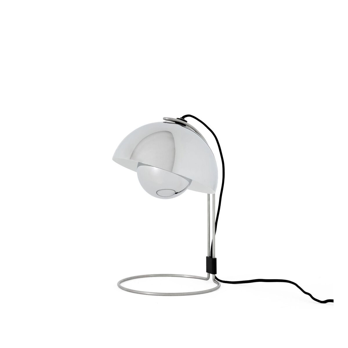 Flowerpot VP4 Tischlampe Chrom